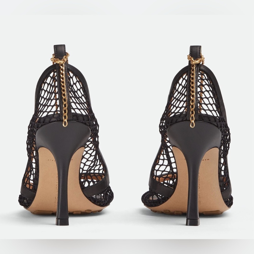 Bottega Veneta Black Mesh Chain-Trim Pump - Picture 2 of 10